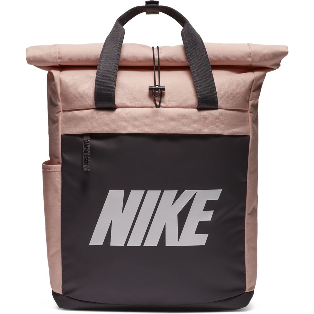 mochila-deportiva-mujer-426uiw-1.jpg Mochila gráfica de entrenamiento para mujer Nike Radiate BA6013 664 | ferrersport.com | Tienda online de deportes - Imagen 1
