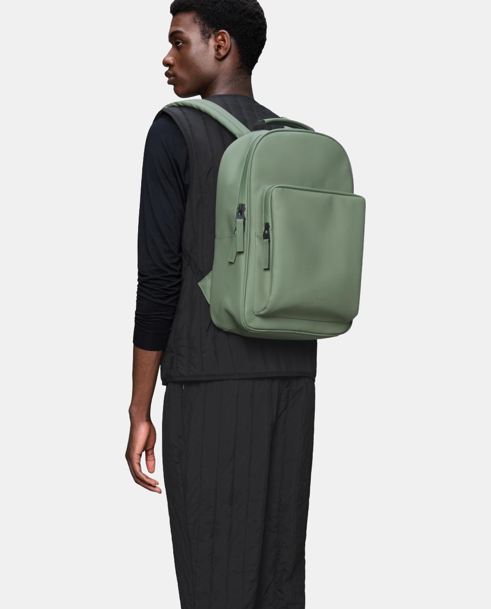 mochila-impermeable-hombre-493noe-1.jpg Mochila impermeable con bolsillo frontal Book Dapypack Large de hombre Verde Rains - Imagen 1