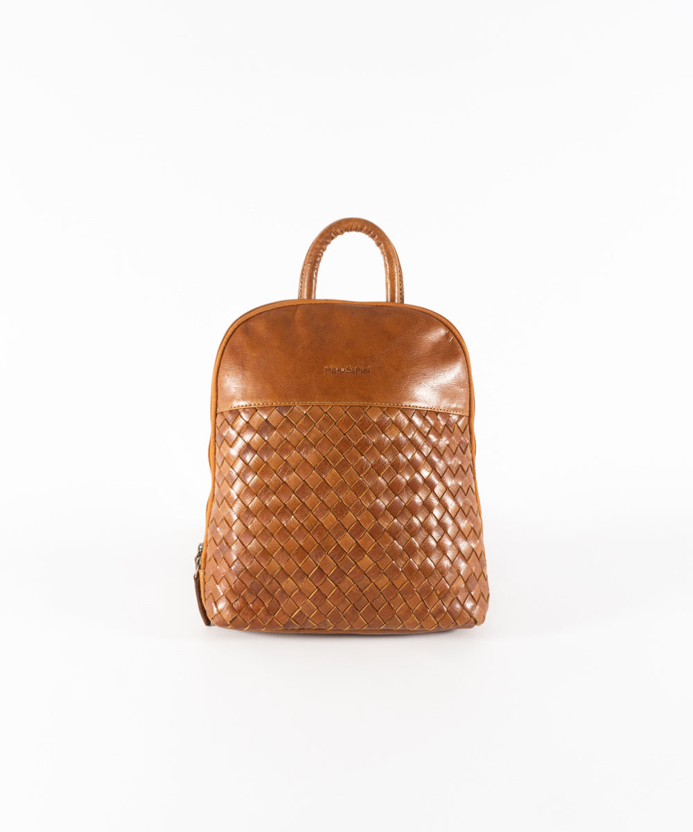 mochila-piel-179xjw-1.jpg Mochila de piel camel con detalle trenzado mujer - Imagen 1