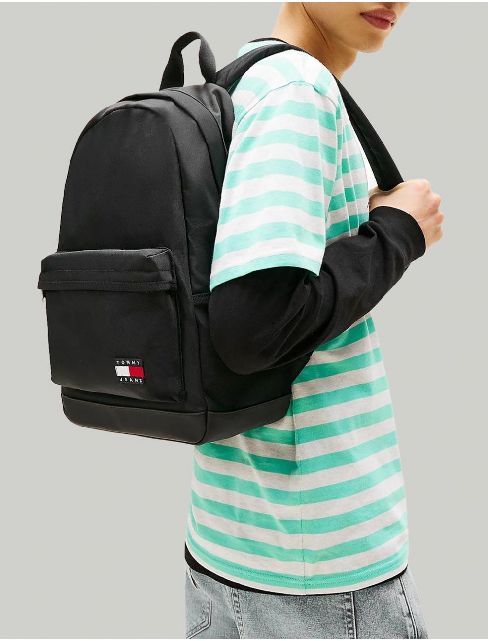 mochila-tommy-543fgi-1.jpg Mochila Tommy Hilfiger Tjm Ess Daily + Dome Backpack Negro - Imagen 1