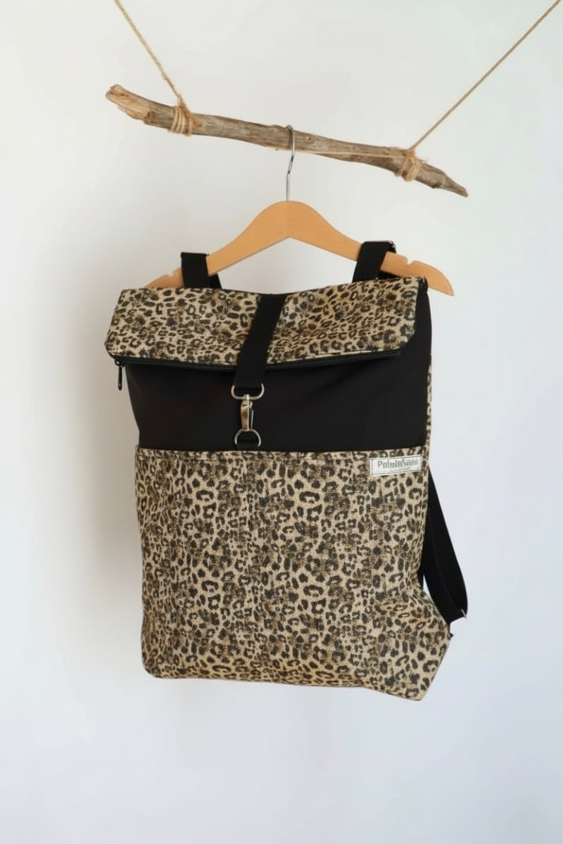 mochilas-originales-mujer-455grm-1.jpg Mochila mujer tela ergonómica Mochilas grandes portátil 15" – Patadekoala - Imagen 1